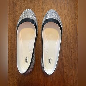 Crocs Lina Ballet Flats Oyster White Black Lace Print Slip On Womens size 7